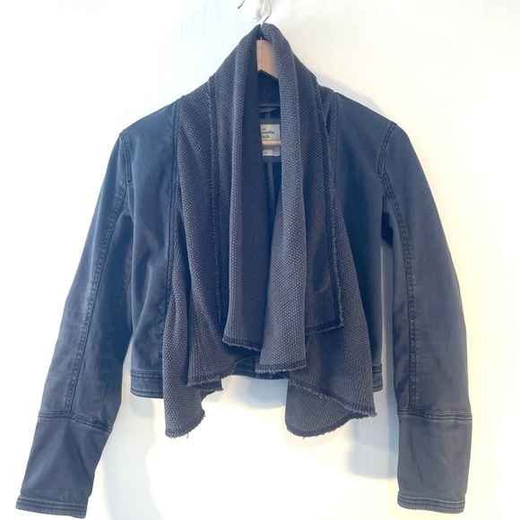 Abercrombie & Fitch Jackets & Blazers - Abercrombie & Fitch Black Jean‎ Jacket with Scarf